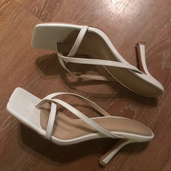 Bottega Veneta Looking White Mule Heels - Picture 8 of 8